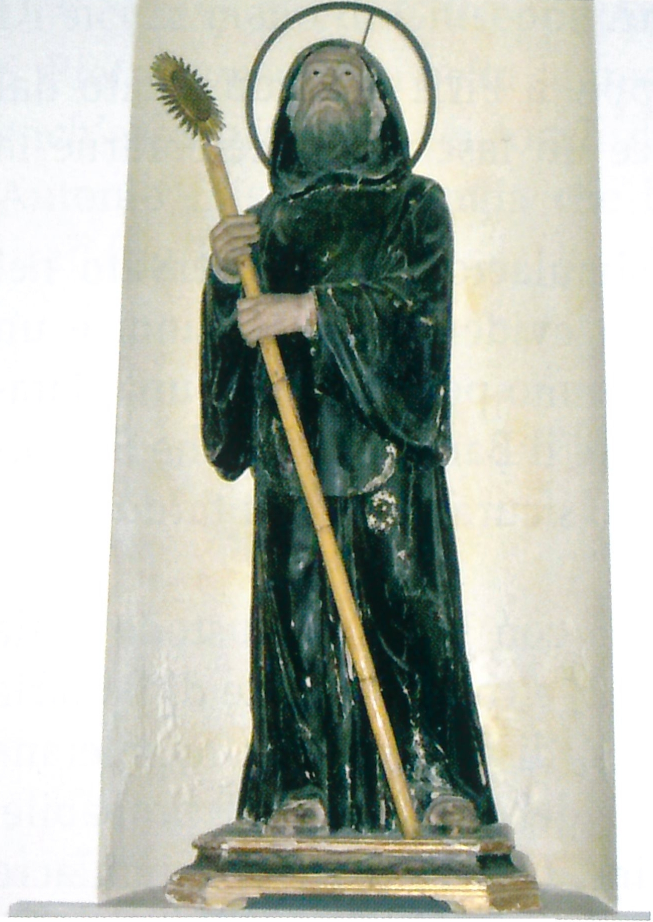 Fig. 9 - PIRRI, Chiesa di S.Pietro, San Fancesco di Paola, scultura lignea con policromia, bottega napoletana, sec. XVIII.